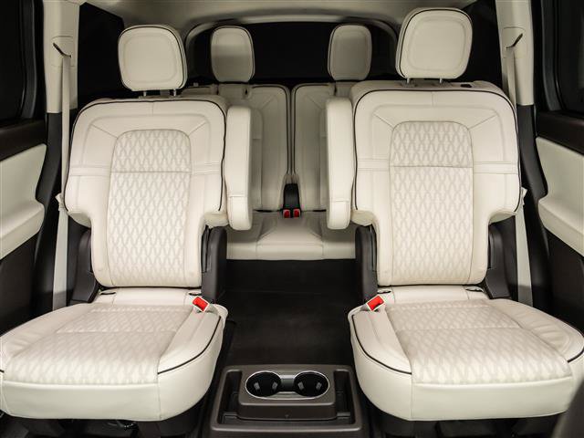 Used 2023 Lincoln Aviator Black Label w/ Dynamic Handling Package AWD/4WD image 19