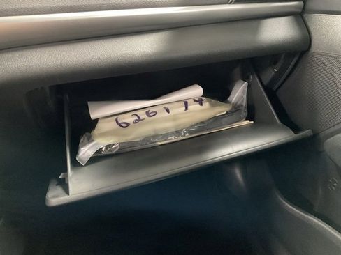 Used 2020 Hyundai Elantra Limited w/ Ultimate Package 03 image 35