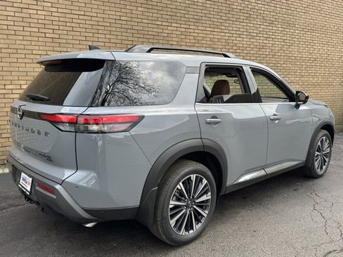 New 2026 Nissan Pathfinder Platinum AWD/4WD image 25