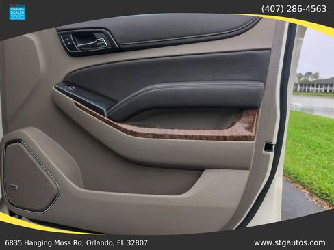 Used 2015 Chevrolet Suburban LTZ RWD image 25