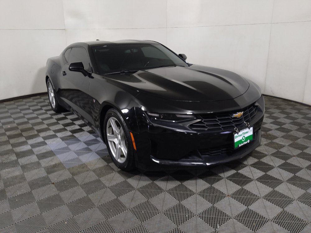 Used 2020 Chevrolet Camaro LT RWD image 14