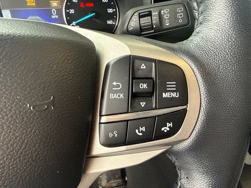 Used 2024 Ford Explorer XLT w/ Equipment Group 202A AWD/4WD image 17