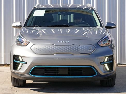 Used 2022 Kia Niro EX w/ Cold Weather Package image 6
