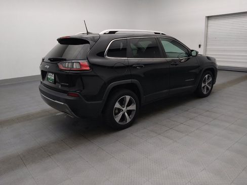Used 2019 Jeep Cherokee Limited FWD image 10