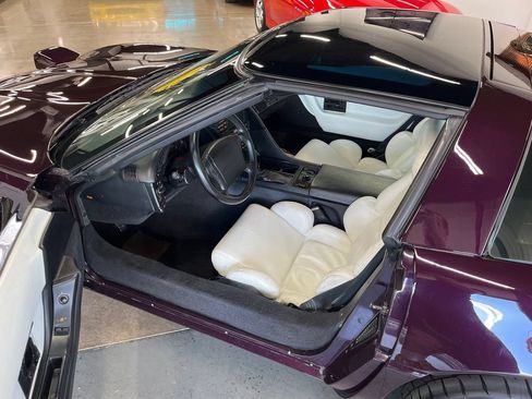 Used 1993 Chevrolet Corvette Coupe RWD image 40