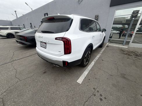 Used 2023 Kia Telluride S w/ S Sunroof Package AWD/4WD image 4