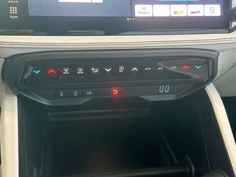 New 2026 Jeep Cherokee Limited AWD/4WD image 15
