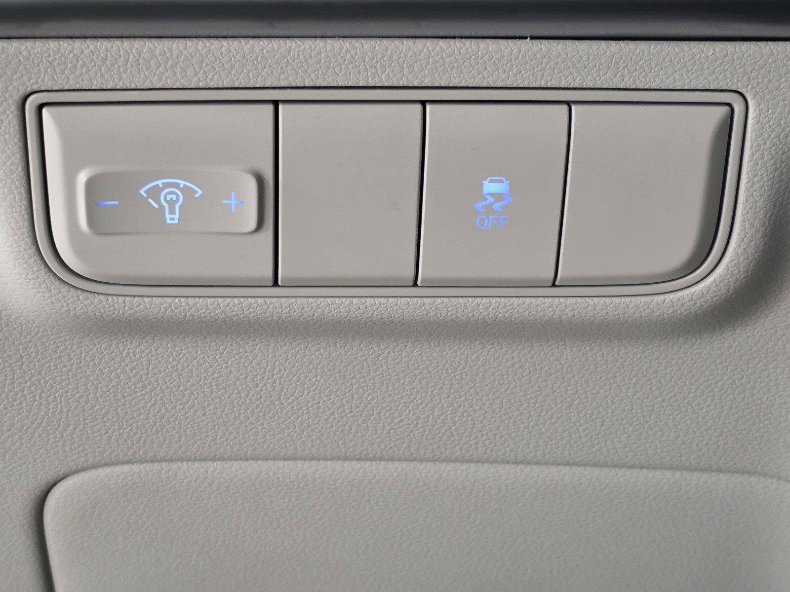 Certified 2025 Hyundai Tucson SE FWD image 33