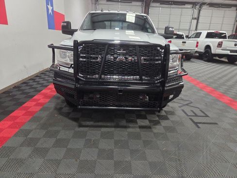 Used 2023 RAM 3500 Tradesman w/ Towing Technology Group AWD/4WD image 4