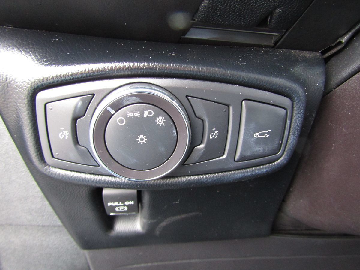 Used 2018 Lincoln MKX Reserve w/ Lincoln MKX Climate Package AWD/4WD image 12