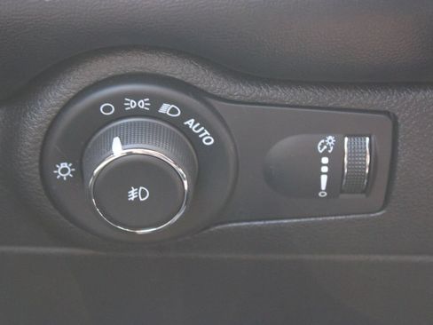 Used 2023 Dodge Durango R/T AWD/4WD image 30