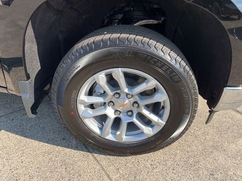 New 2026 Chevrolet Silverado 1500 LT image 18