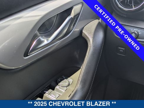 Used 2025 Chevrolet Blazer LT FWD image 24