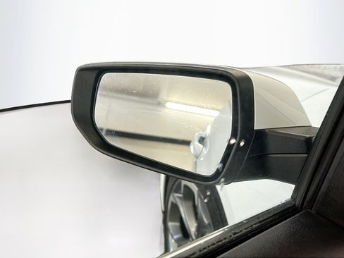 Used 2024 Chevrolet Malibu LT FWD image 16