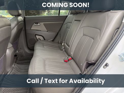Used 2011 Kia Sportage EX w/ Premium Pkg w/Leather Seats AWD/4WD image 9
