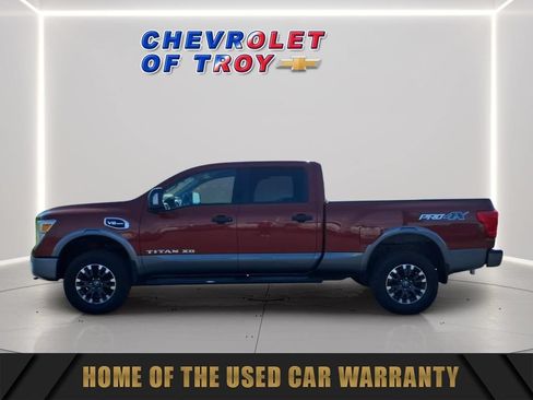 Used 2017 Nissan Titan PRO-4X AWD/4WD image 5
