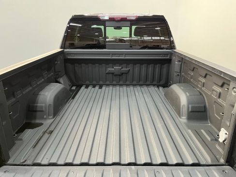 Used 2022 Chevrolet Silverado 1500 LTZ w/ LTZ Premium Package image 13