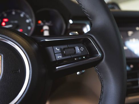 Certified 2026 Porsche Macan AWD/4WD image 21