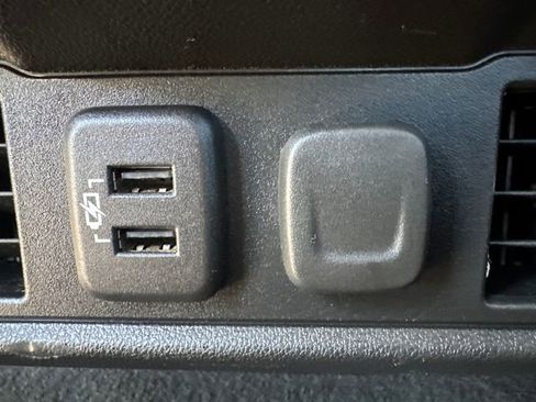 Used 2021 GMC Sierra 1500 SLE image 20