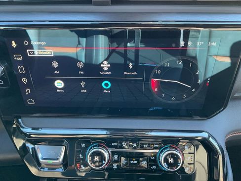 Used 2025 GMC Sierra 2500 AT4 w/ AT4 Premium Plus Package image 18