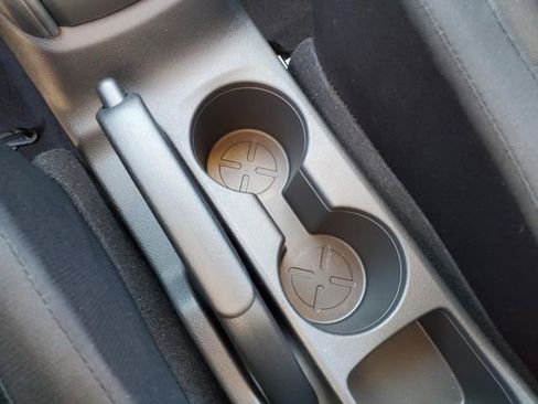 Certified 2025 Nissan Kicks Play S image 23