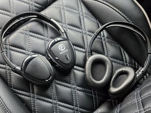 Used 2022 Mercedes-Benz Sprinter 2500 image 10