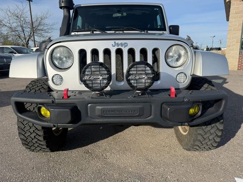 Used 2012 Jeep Wrangler Rubicon w/ PWR Convenience Group AWD/4WD image 15