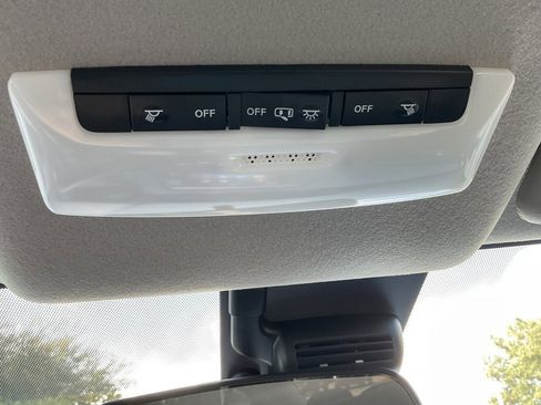 New 2025 Nissan Versa SV w/ Trunk Package image 26