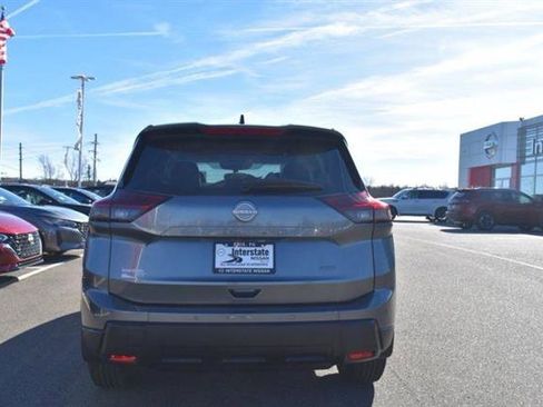 Certified 2025 Nissan Rogue S AWD/4WD image 4
