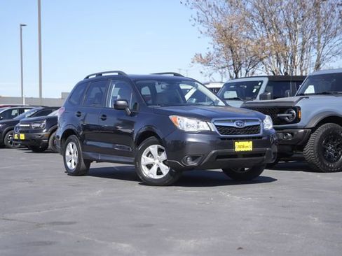 Used 2016 Subaru Forester 2.5i Premium image 2