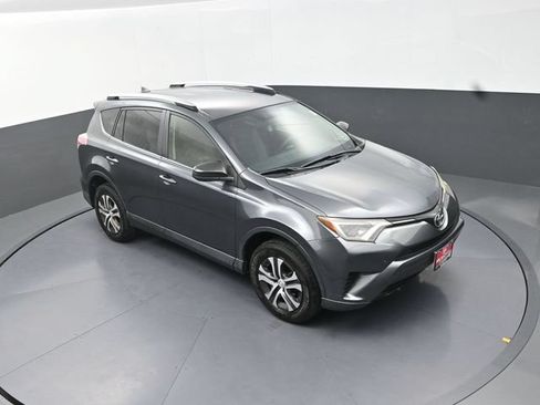 Used 2016 Toyota RAV4 LE FWD image 22