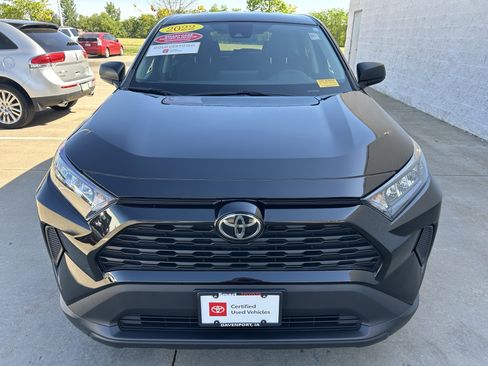 Used 2022 Toyota RAV4 LE w/ Carpet Mat Package (TMS) AWD/4WD image 2