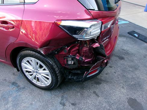 Used 2018 Subaru Impreza 2.0i Premium image 2