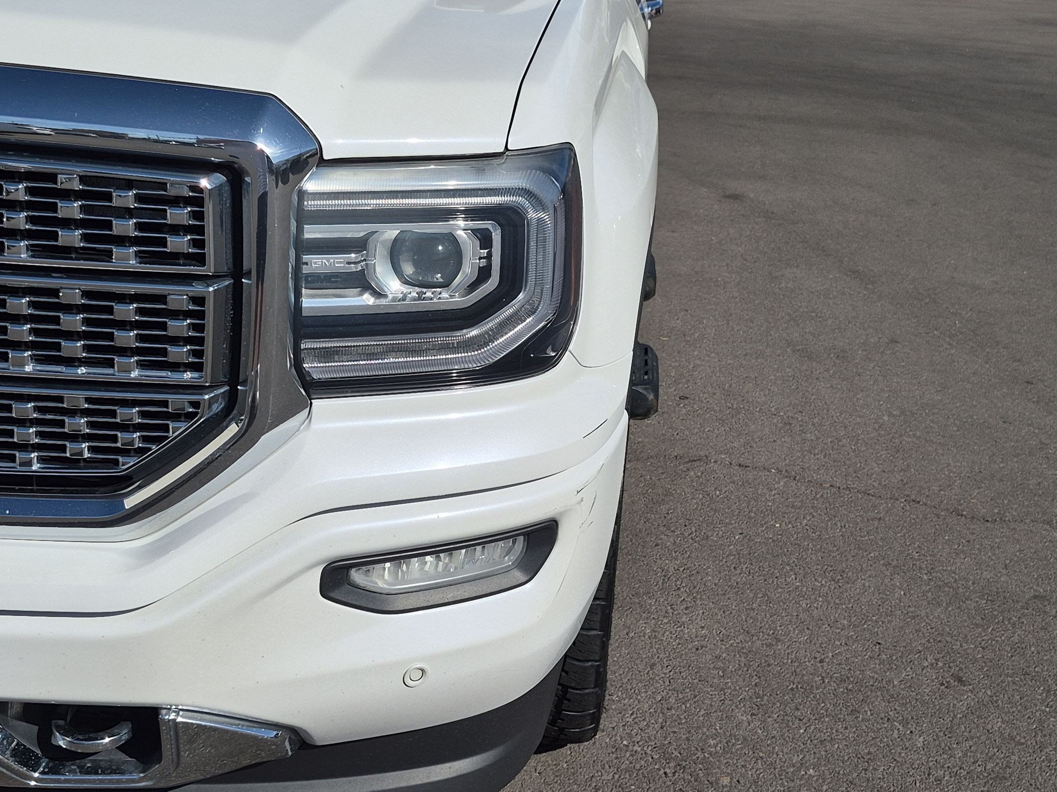 Used 2017 GMC Sierra 1500 Denali w/ Denali Ultimate Package AWD/4WD image 12