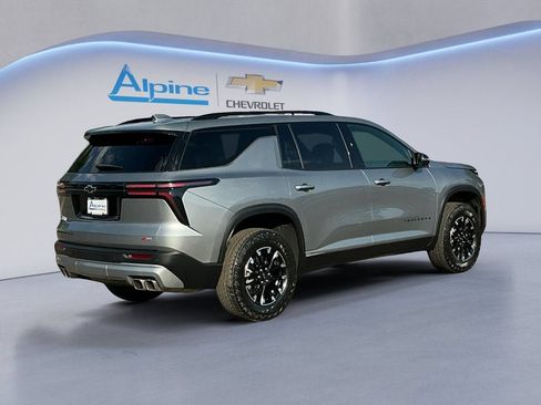 Used 2025 Chevrolet Traverse Z71 AWD/4WD image 5