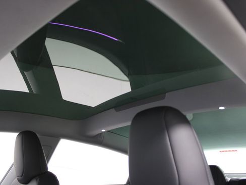 Used 2025 Tesla Model 3 Long Range RWD image 37