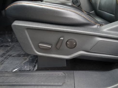 Used 2022 Ford Bronco Badlands image 17