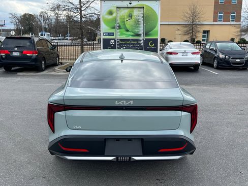 New 2025 Kia K4 EX image 6