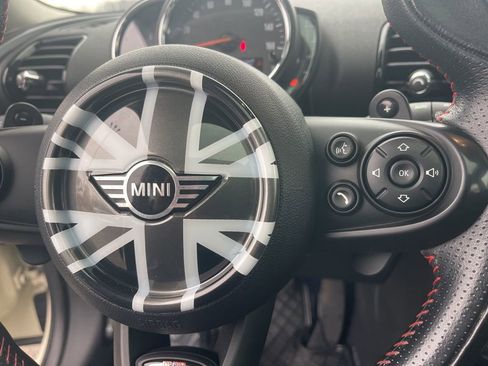 Used 2019 MINI Cooper Clubman S image 17
