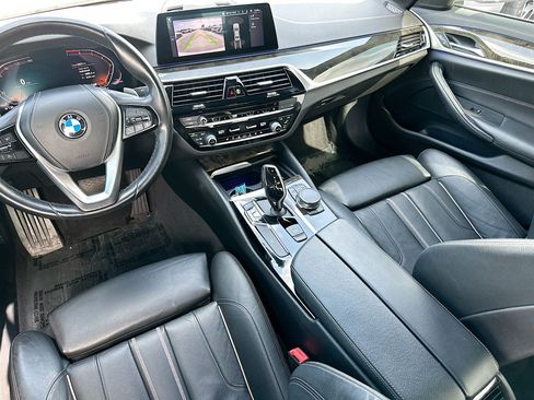 Used 2020 BMW 530i w/ Convenience Package RWD image 24