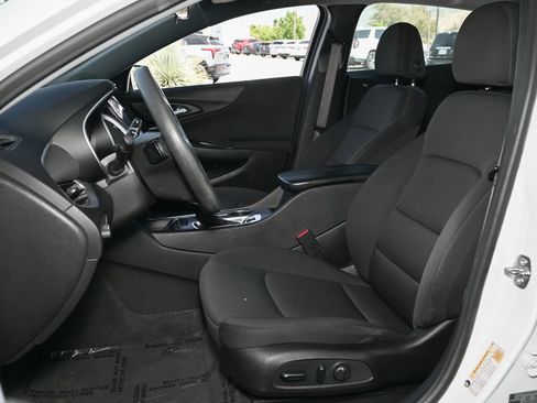 Used 2024 Chevrolet Malibu LT FWD image 19