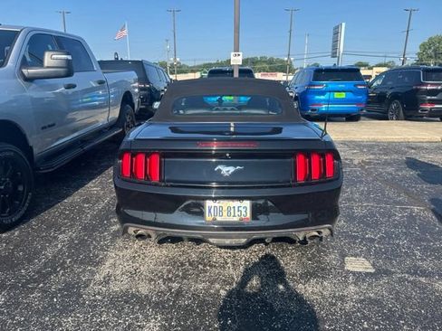 Used 2016 Ford Mustang Premium RWD image 4