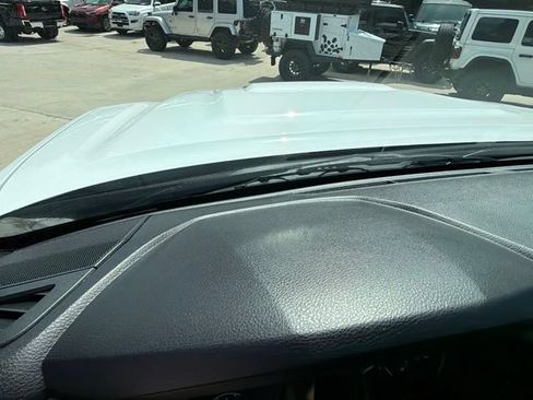 Used 2016 Toyota Tacoma TRD Sport w/ Towing Package AWD/4WD image 44