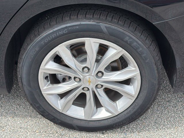 Used 2023 Chevrolet Malibu LT FWD image 16