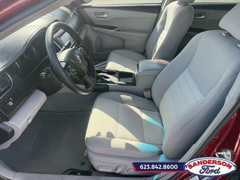 Used 2016 Toyota Camry LE image 13