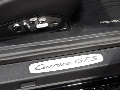Used 2019 Porsche 911 Carrera 4 GTS image 46