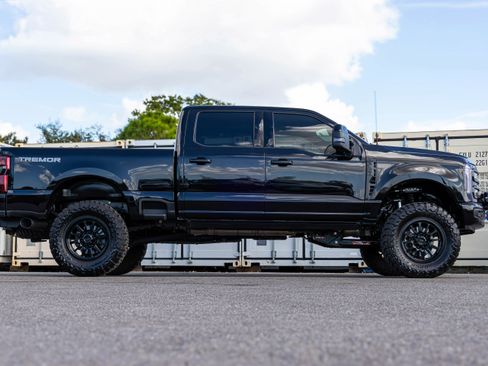 Used 2025 Ford F350 Platinum w/ Tremor Off-Road Package image 2