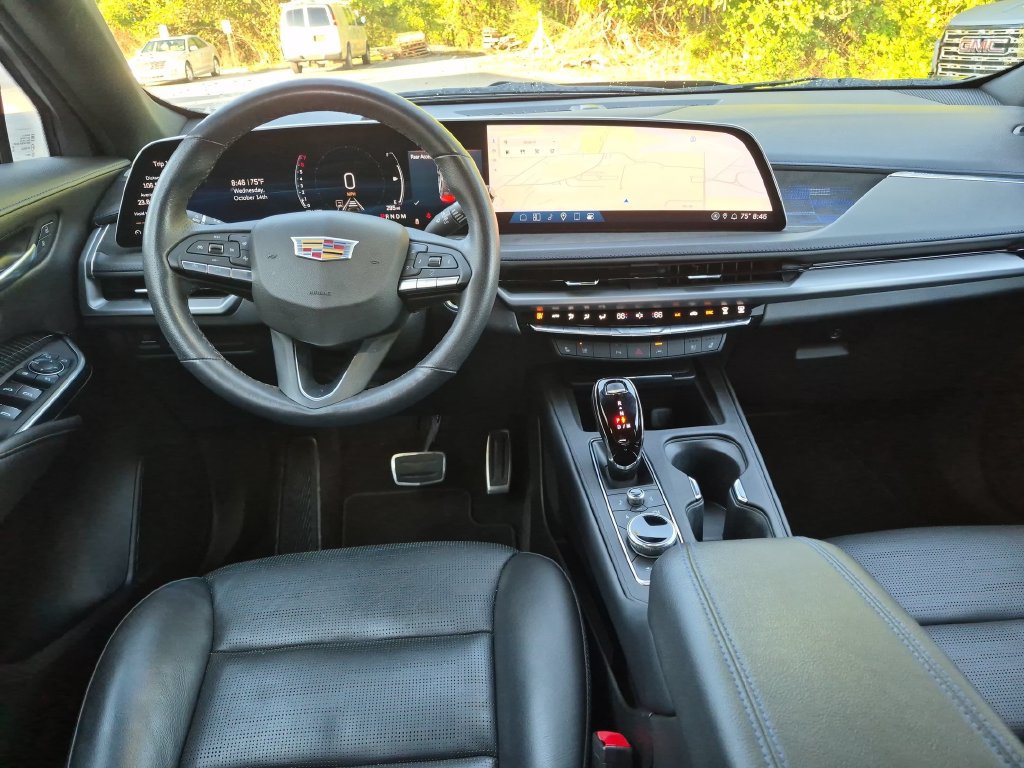 Certified 2024 Cadillac XT4 Sport FWD image 28