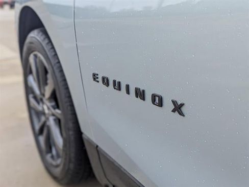 Used 2022 Chevrolet Equinox RS image 13