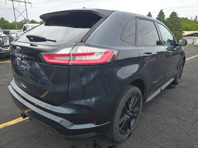 Used 2024 Ford Edge ST-Line w/ Class II Trailer Tow Package AWD/4WD image 7